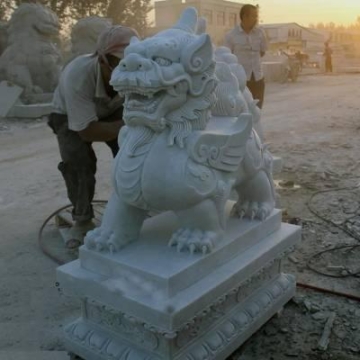 景观石头花盆，石雕鱼缸，仿古青石槽批发--顺利石雕。